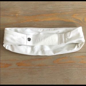 Lululemon Fringe fighter headband